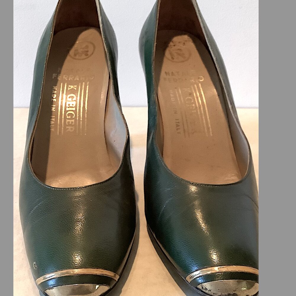 Kurt Geiger VINTAGE 1970S   ITALY SHOES: Forest LEATHER Pumps , 2 1/2" heel - Picture 2 of 12